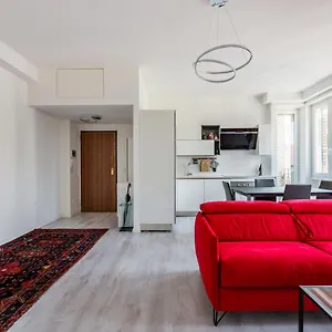 Appartement Garibaldi & Gae Aulenti Modern With Private Parking!, Milan